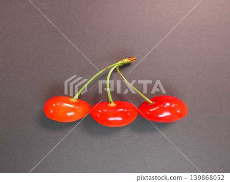 Cherry cherry 139868052