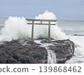 White waves and torii gate 139868462
