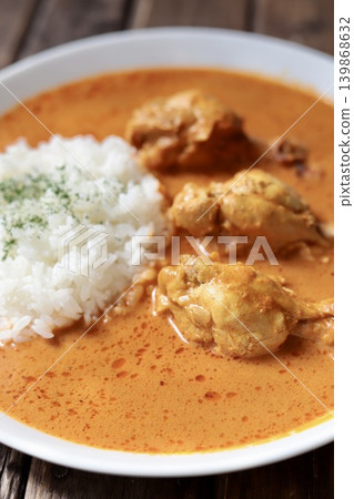 用雞腿肉做的奶油咖哩雞 用雞腿肉做的奶油咖哩雞 139868632
