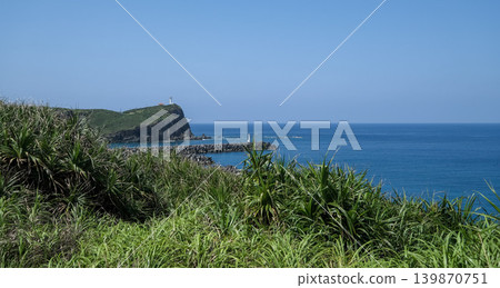 [Yonaguni Island] The hill where you can see Japan's last sunset. 139870751