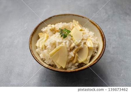 Bamboo shoot rice and spring Japanese food imagery 139873462