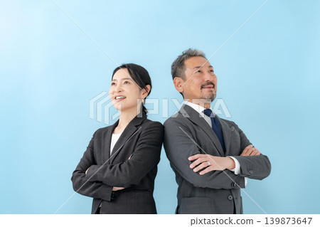 Business men and women arms crossed 139873647