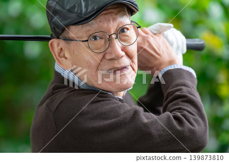 老年男子肖像，高爾夫 139873810