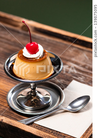 A firm pudding from an old-fashioned coffee shop. 139875095