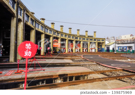 台灣彰化機車庫的鐵路景色 台灣彰化機車庫的鐵路景色 139875969