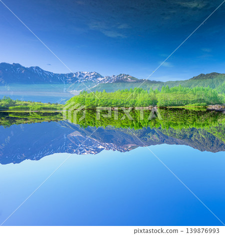 Taisho Pond Water Mirror Square (Kamikochi, Nagano) 139876993
