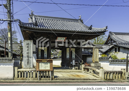 岡山縣岡山市青龍寺仁王門 岡山縣岡山市青龍寺仁王門 139878686