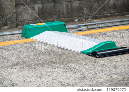 硬幣停車的擋板 139879073