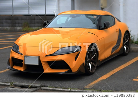 黃色日本跑車 黃色日本跑車 139880388