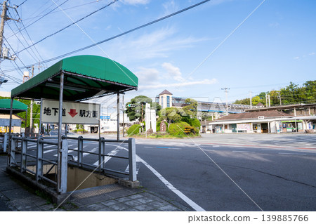 [Manazuru Station] The quiet station square in the early morning 139885766
