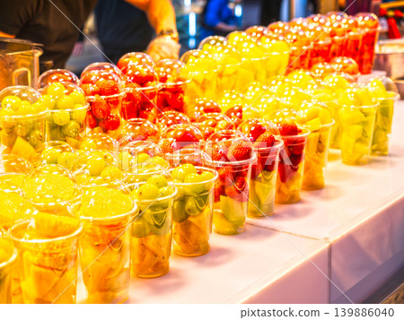 Seoul, Myeongdong street food: Saengkwail Juice (freshly squeezed juice) 139886040
