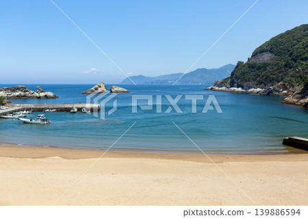 Kumomi Beach in Kumomi, Matsuzaki Town, West Izu Kumomi Beach in Kumomi, Matsuzaki Town, West Izu 139886594