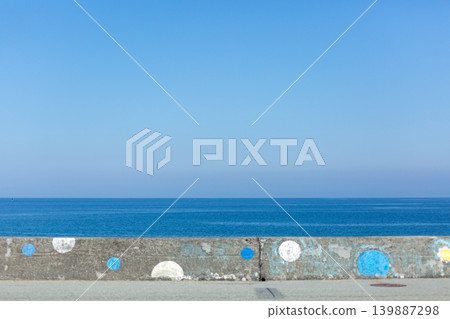 西水町的大濱海灘 139887298