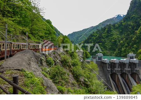[富山]黑部峽谷小火車 139889845
