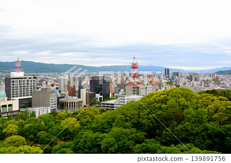 從和歌山城眺望，和歌山城是日本百座名城之一。 139891756