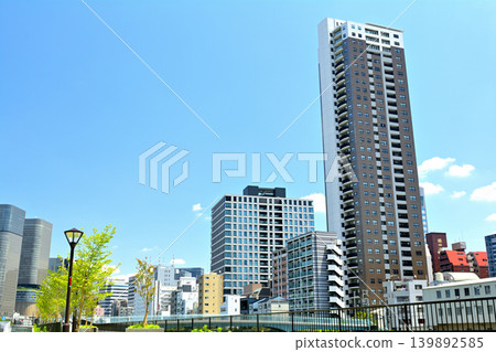Osaka / Nakanoshima 139892585