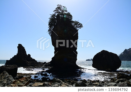 Sanriku Reconstruction National Park: Sanno-iwa Rock and the surrounding scenery Sanriku Reconstruction National Park: Sanno-iwa Rock and the surrounding scenery 139894792
