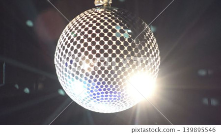 Mirror ball 139895546