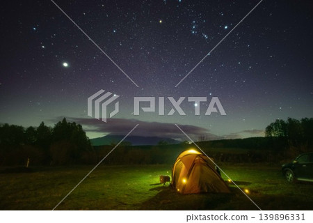 Fumotoppara: Mt. Fuji, starry sky, and camping (side view) Fumotoppara: Mt. Fuji, starry sky, and camping (side view) 139896331