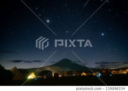 Fumotoppara: Mt. Fuji, starry sky, and camping (side view) Fumotoppara: Mt. Fuji, starry sky, and camping (side view) 139896334