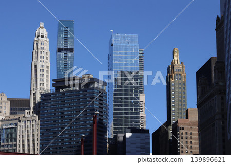 Skyline in the downtown of Chicago, Illinois 139896621