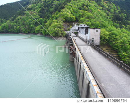 Igawa Dam, Igawa Lake, Oi River, a sunny day in April Igawa Dam, Igawa Lake, Oi River, a sunny day in April 139896764