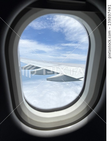 從客機舷窗望出去的景色 從客機舷窗望出去的景色 139897491