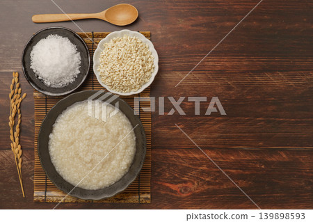 Salted rice malt and ingredients (rice malt, salt) Salted rice malt and ingredients (rice malt, salt) 139898593