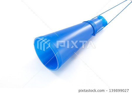 擴音器,白色背景 擴音器,白色背景 139899027