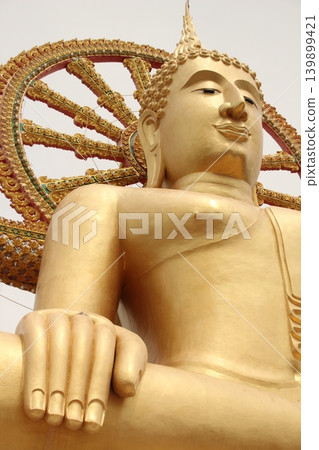 Monument in a temple in Koh Samui, Thailand 139899421