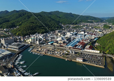 Aerial photograph capturing the fishing port and industrial area of Bizen City, Okayama Prefecture. 139899589