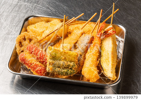 Assorted Kushikatsu (deep-fried skewers): Enjoy the crispy texture of Osaka's famous kushikatsu. Assorted Kushikatsu (deep-fried skewers): Enjoy the crispy texture of Osaka's famous kushikatsu. 139899979