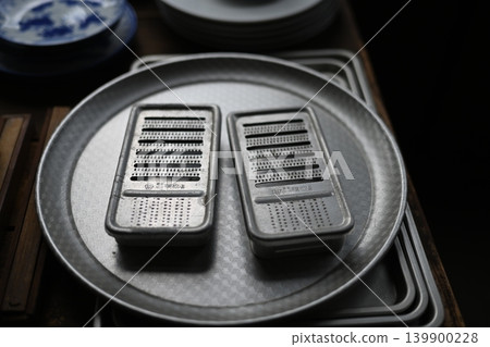 A radish grater from the Showa era A radish grater from the Showa era 139900228