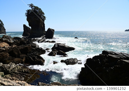 Sanriku Reconstruction National Park: Sanno-iwa Rock and the surrounding scenery Sanriku Reconstruction National Park: Sanno-iwa Rock and the surrounding scenery 139901232