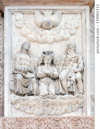 Coronation of the Virgin by Giacomo Scilla, right door of San Petronio Basilica in Bologna, Italy Coronation of the Virgin by Giacomo Scilla, right door of San Petronio Basilica in Bologna, Italy 139902312