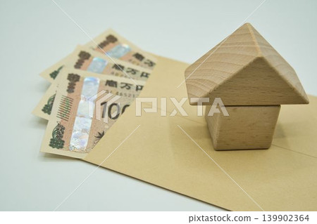 New 10,000 yen bill and brown envelope New 10,000 yen bill and brown envelope 139902364
