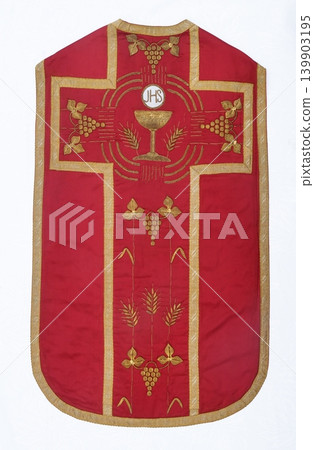 Gold embroidered church chasubles Gold embroidered church chasubles 139903195