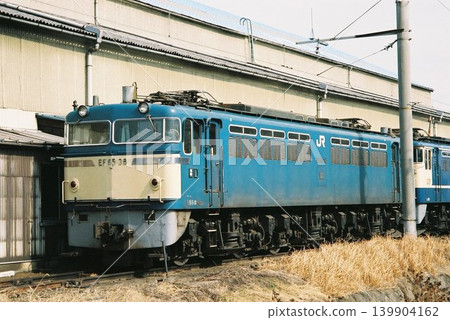 EF65-38① 目前存放於高崎倉庫。 EF65-38① 目前存放於高崎倉庫。 139904162