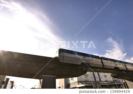 A monorail runs through the warehouse district of the Distribution Center (Heiwajima, Ota Ward, Tokyo). A monorail runs through the warehouse district of the Distribution Center (Heiwajima, Ota Ward, Tokyo). 139904429
