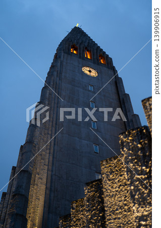 Hallgrimskirkja Church Facade at Dusk in Reykjavik, Iceland Hallgrimskirkja Church Facade at Dusk in Reykjavik, Iceland 139906915