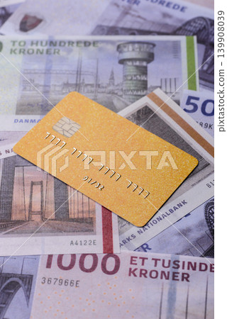 A credit card for contactless cashless payments via a terminal or online. A credit card 139908039