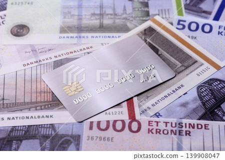 A credit card for contactless cashless payments via a terminal or online. A credit card 139908047