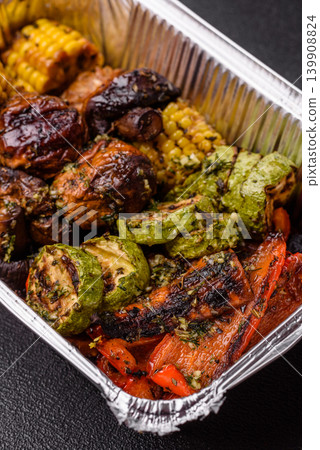 Vegetables such as corn, bell peppers, zucchini, and grilled mushrooms. Grilled vegetables Vegetables such as corn, bell peppers, zucchini, and grilled mushrooms. Grilled vegetables 139908824