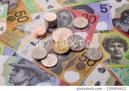 Australia, Australian paper money and coins, cash for financial transactions. Australian dollars Australia, Australian paper money and coins, cash for financial transactions. Australian dollars 139909422
