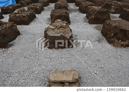 Crushed stone paving Crushed stone paving 139910662