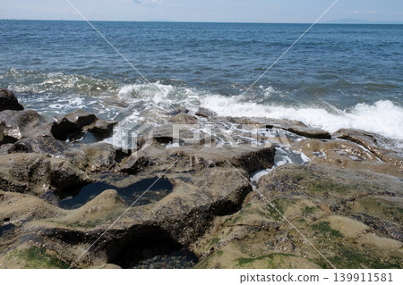 湘南稻村崎岩石海岸 湘南稻村崎岩石海岸 139911581