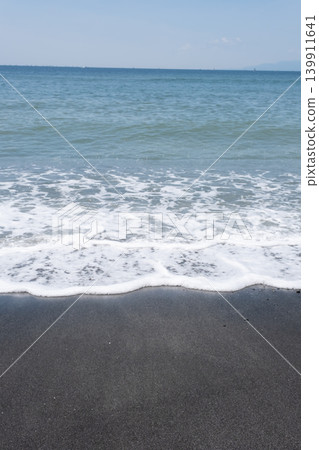 Waves to beat on the sandy beach Waves to beat on the sandy beach 139911641