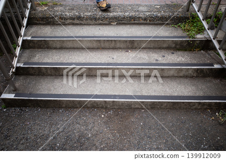 Small stairs 139912009