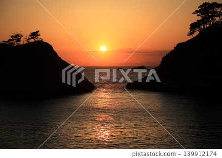 在海上日落 在海上日落 139912174