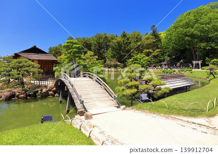 【岡山縣】春天的後樂園（春之夢幻花園） 139912704
